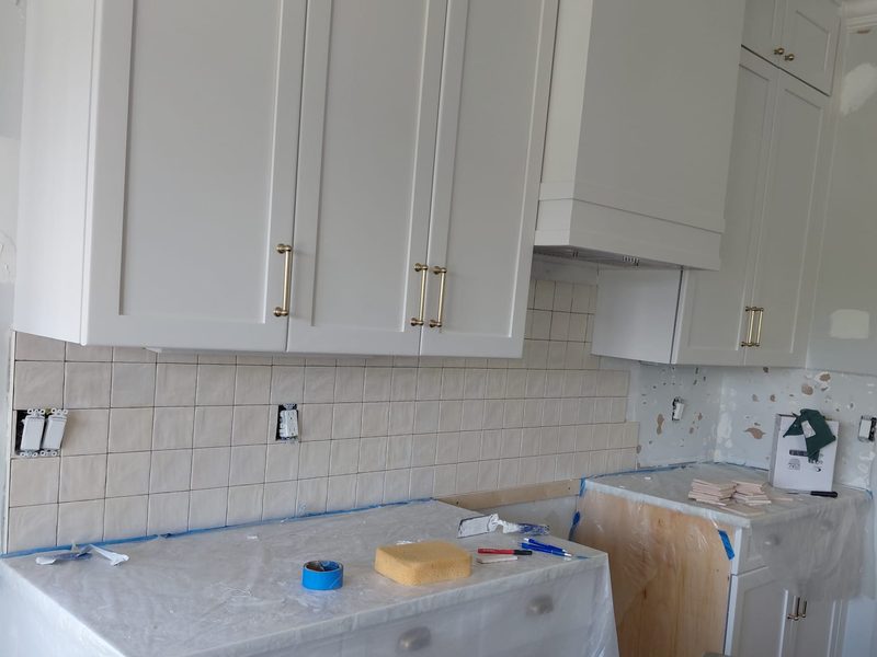 Kitchen subway tile backsplash installation
